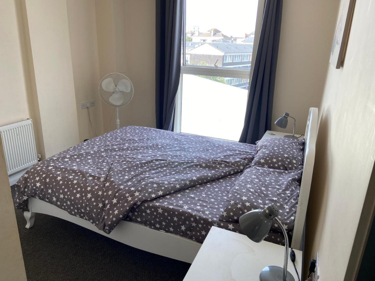 Lovely 2Br Apartment W/ City View London Exterior photo